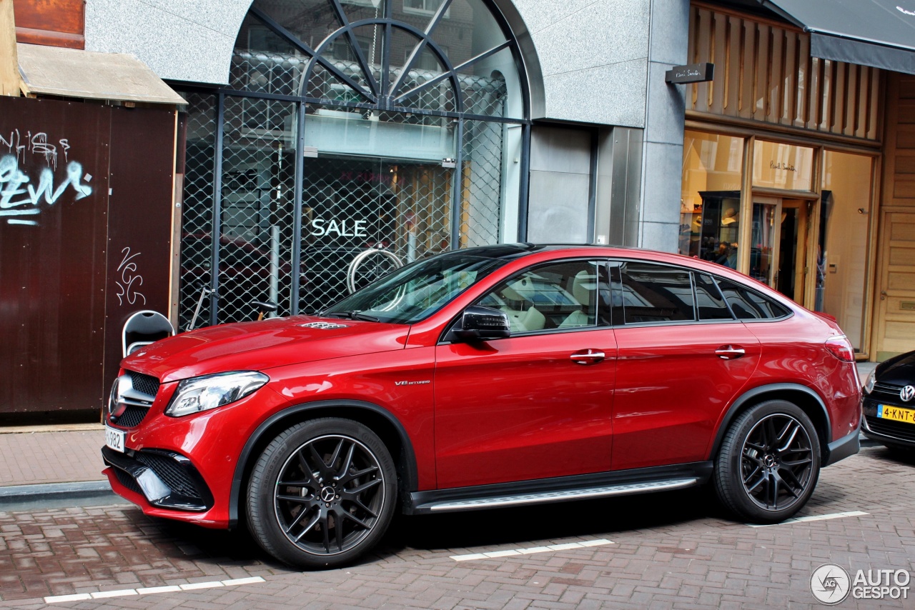 Детский лицензионный электромобиль Mercedes-AMG GLE63 Coupe